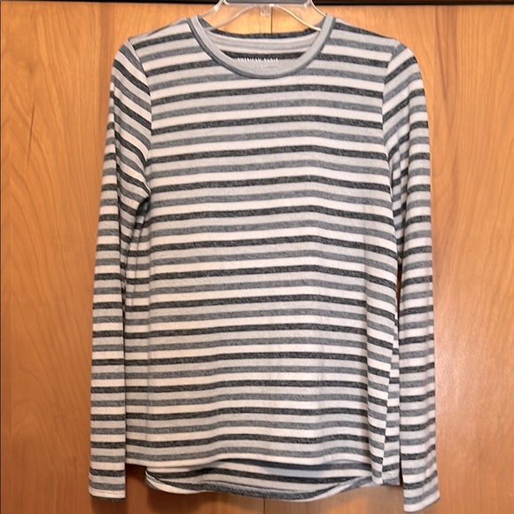 American Eagle Outfitters Soft And Sexy Plush Gray and White Striped Top Size M - Picture 1 of 5